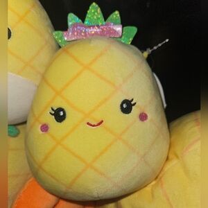 NWT Squishmallows Maui the Pineapple 🍍 Plush 5" pink bow 🎀